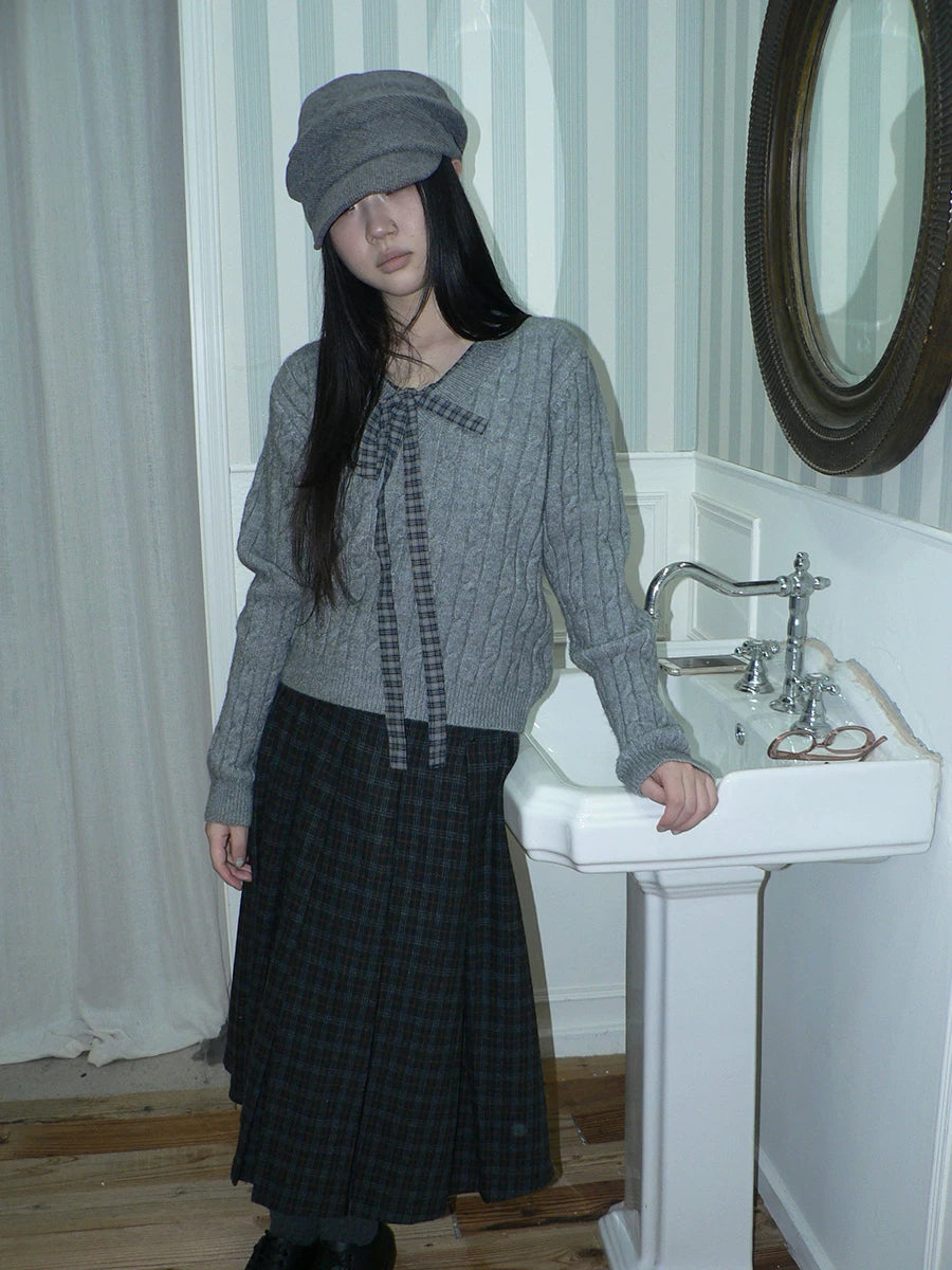 Ang: Project Twist Crew Neck Checked Bow Strap-on Sweater