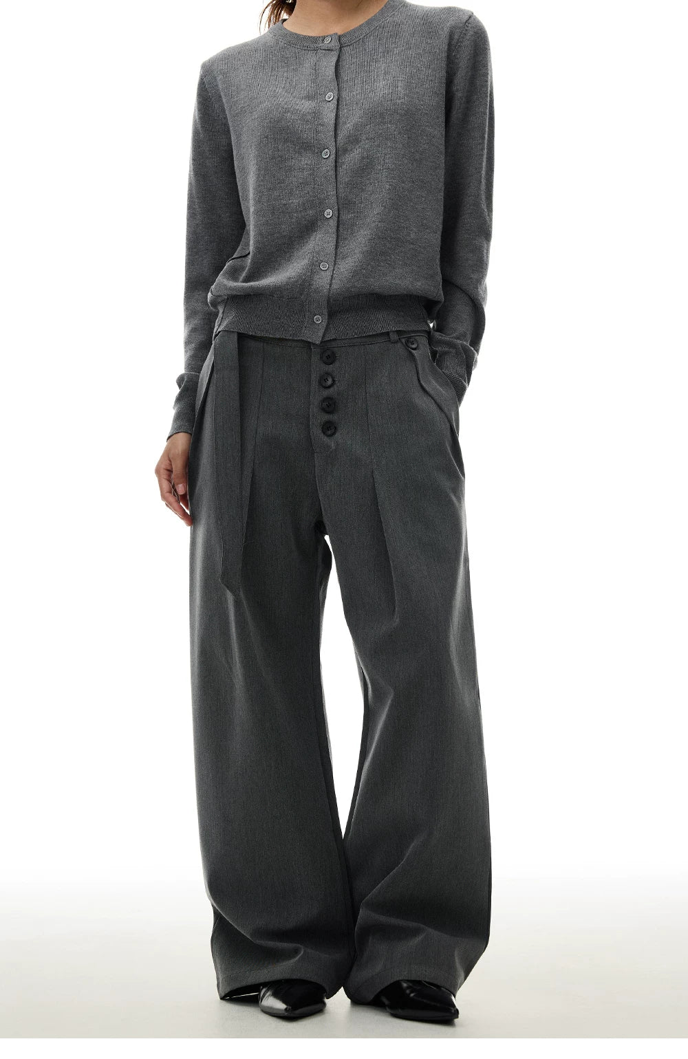 TRUQUEST Retro Drape Loose Straight Trousers