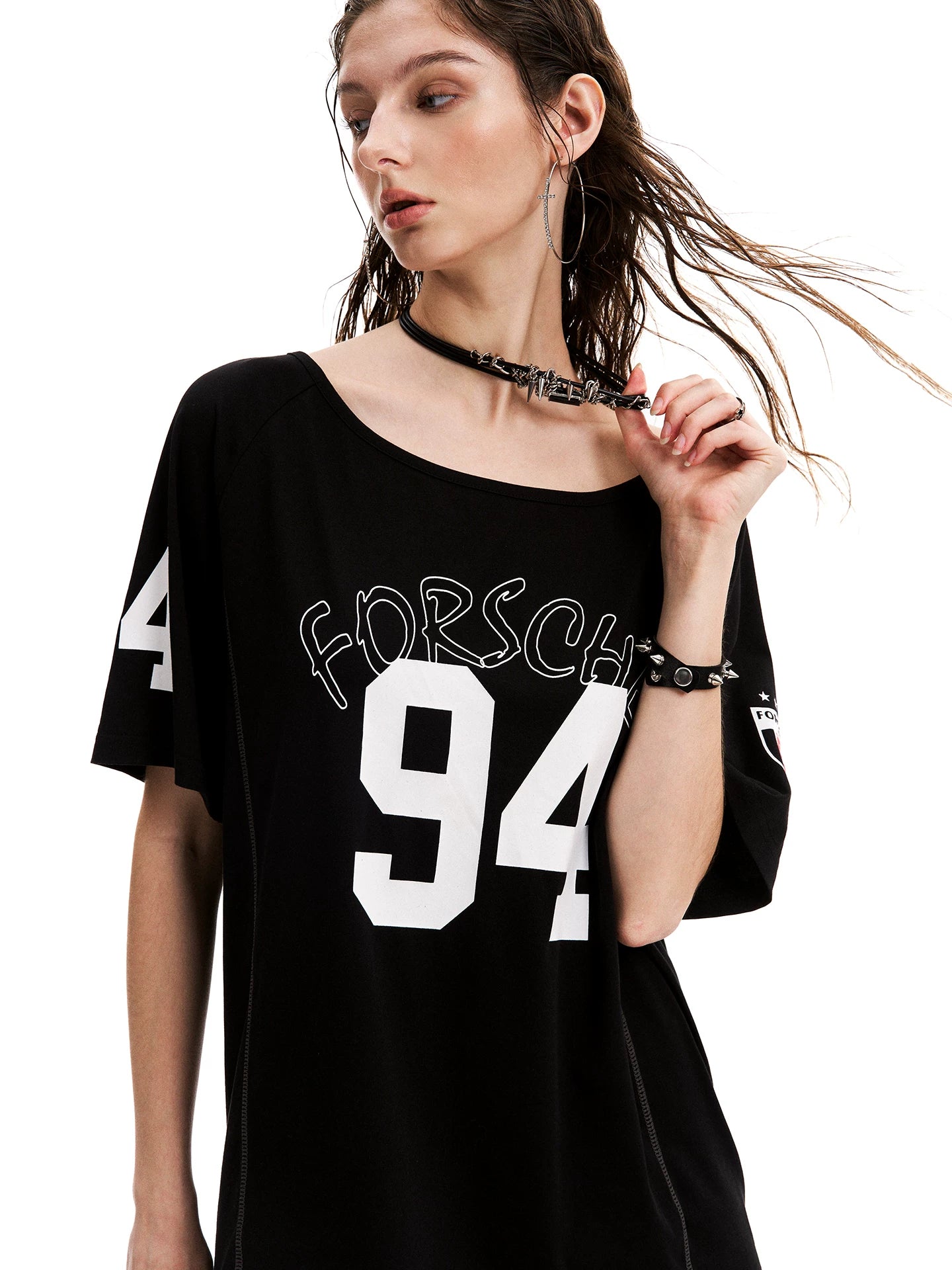 0123Start Sloping Shoulder Loose Motion Tee