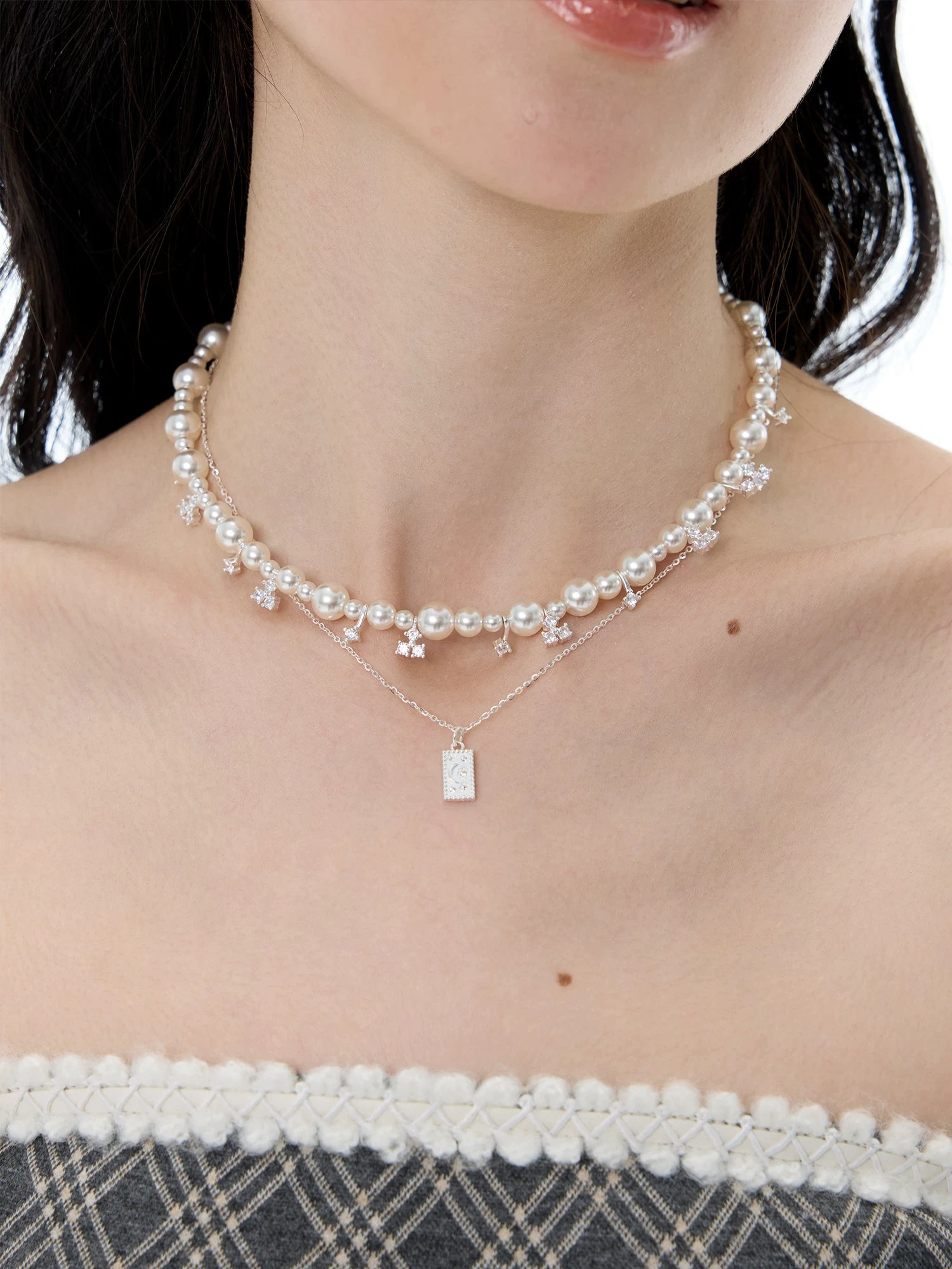 NO SOLUTION Silver Pearl Necklace Stacked with Light Luxury Collarbone Chain