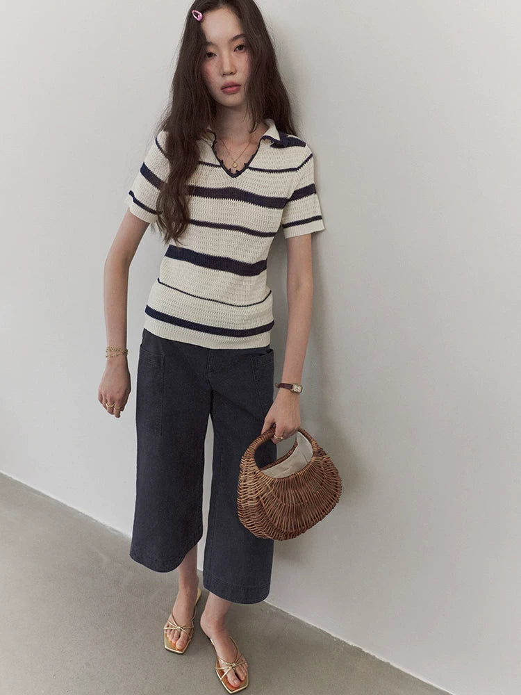 VOOE V-neck Contrasting Striped Knitted Front Shoulder Tee