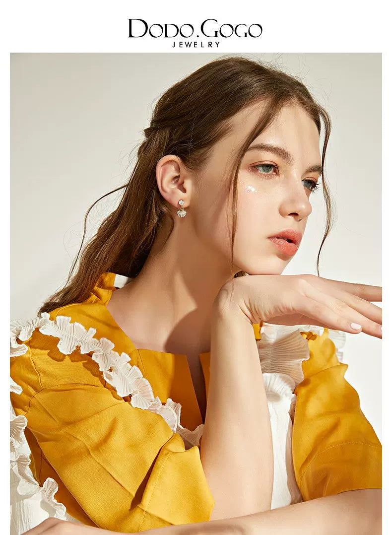 DODOGOGO Shell Starfish Earclip Earrings