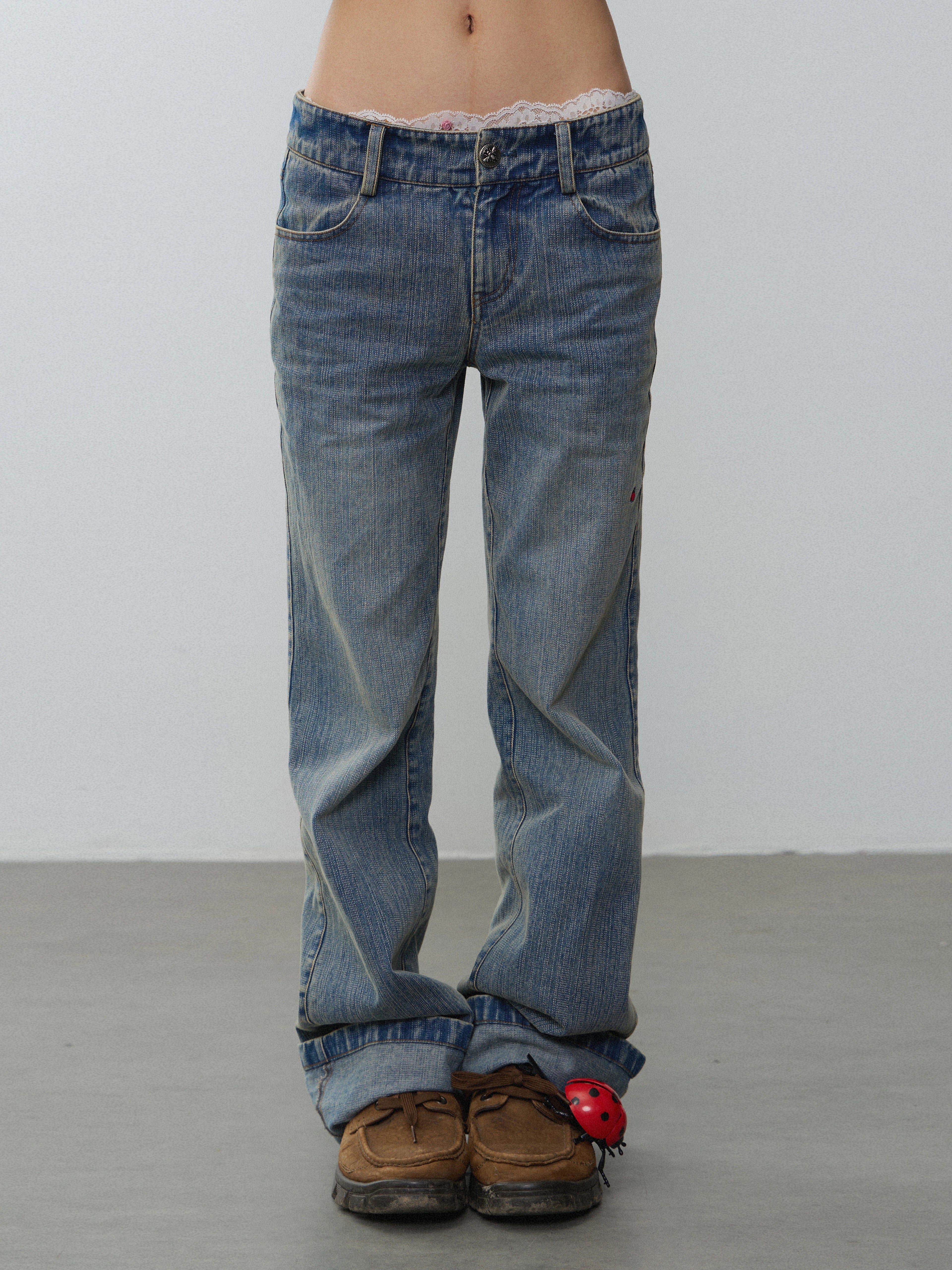 In Two Twos Medium Low Waist Straight Beetle Embroidered Jeans
