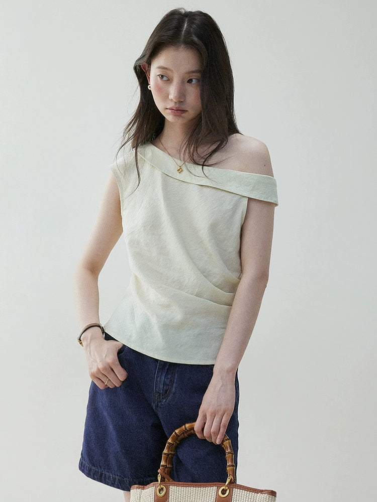 VOOE Irregularly Pleated Shoulder Shirt
