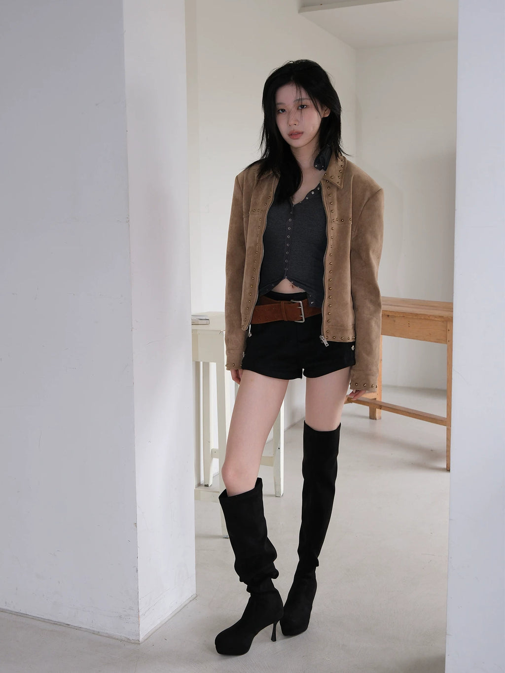 Mooreyu Round-head Pleated Suede Stiletto Boots