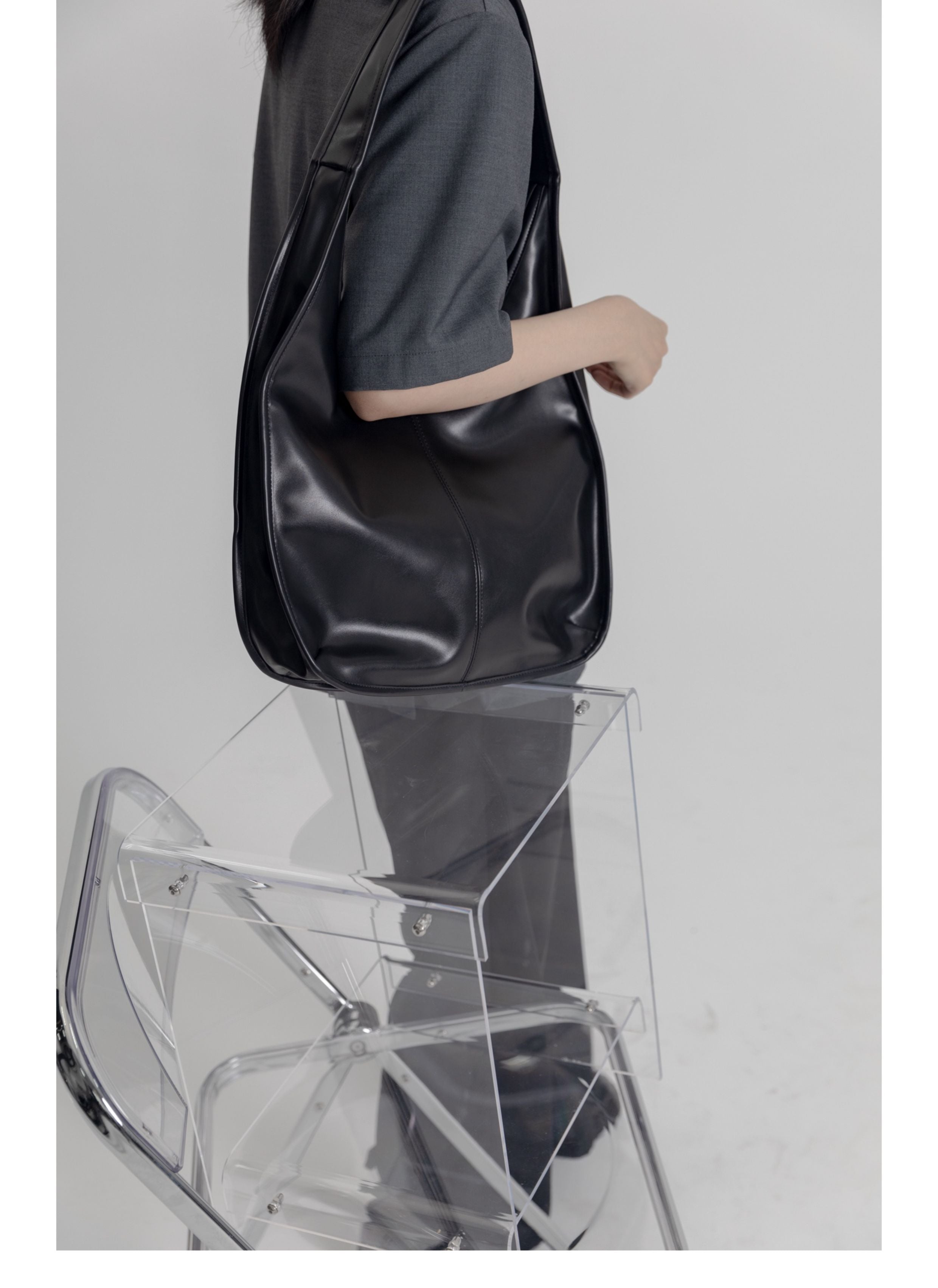 DirtySix • Black Swan Shoulder Tote Bag