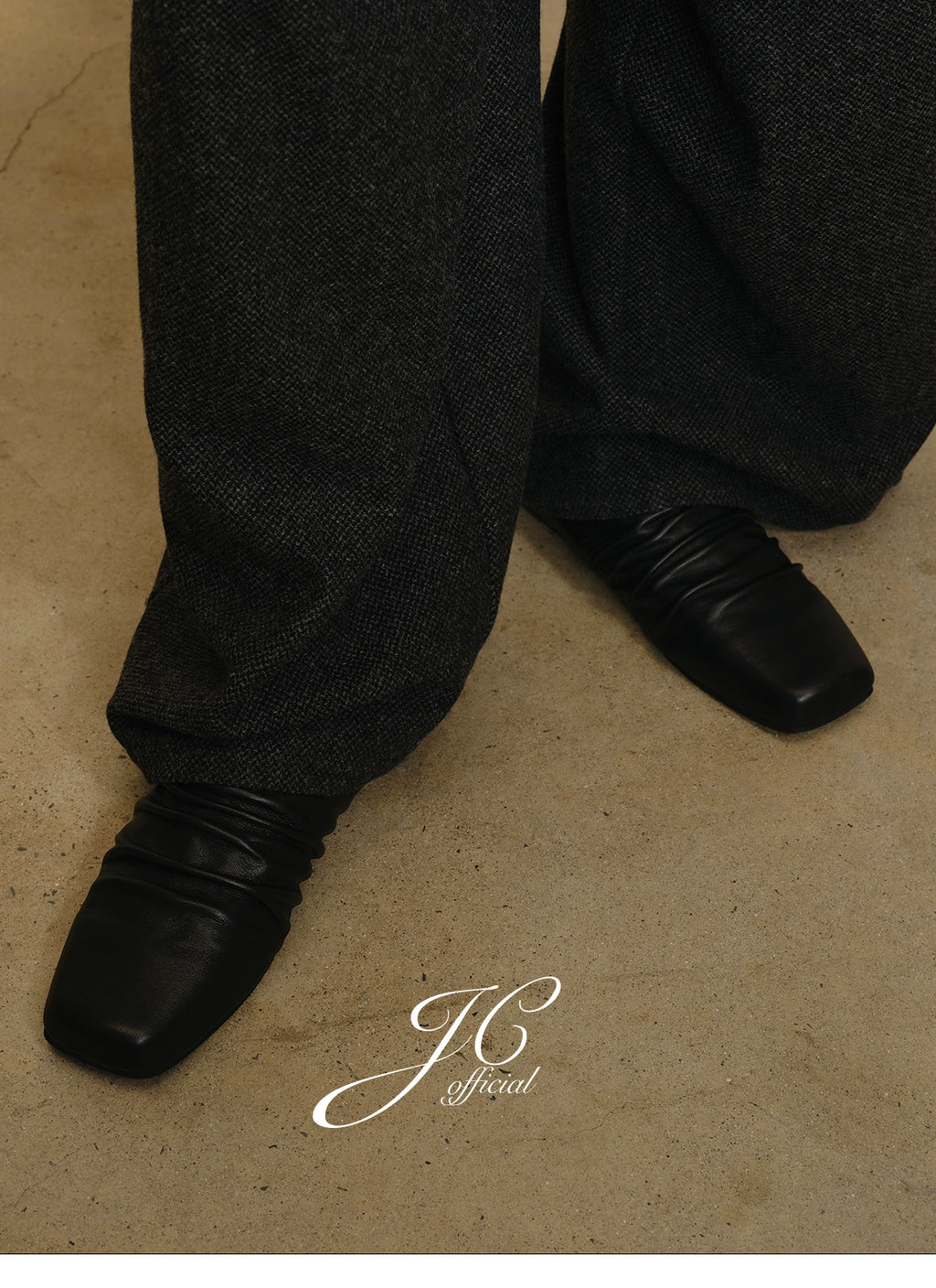 JCAESAR Pleated Leather Versatile Slippers