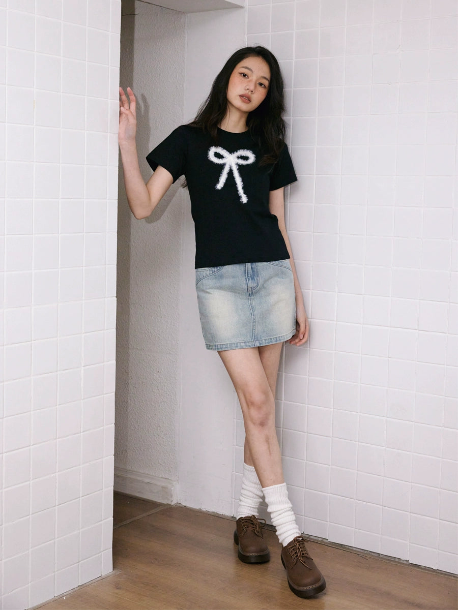 UnderStress Three-dimensional Plush Bow Front Shoulder Tee