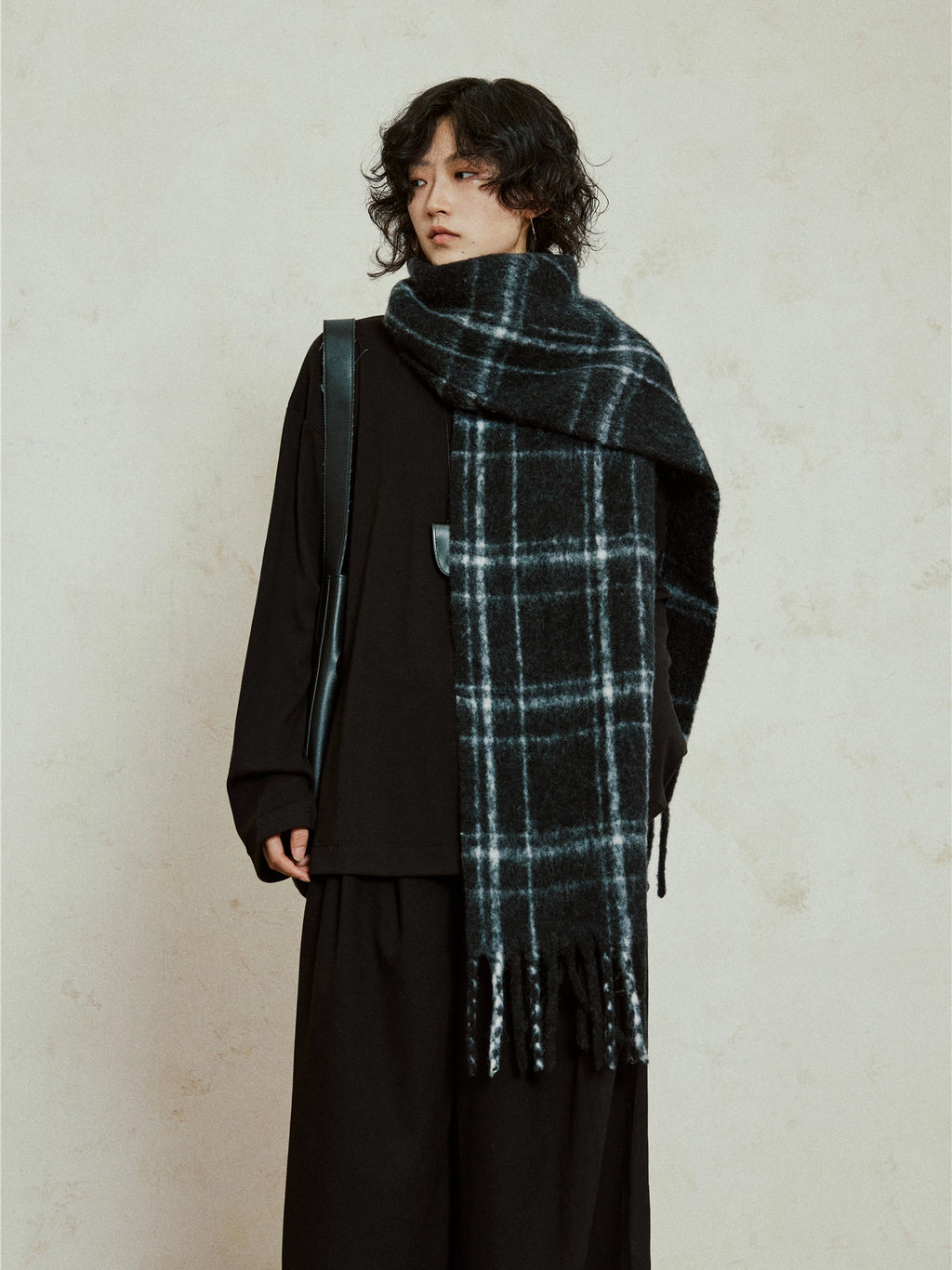 SUNYVONNE Vintage Plaid Fringed Scarf