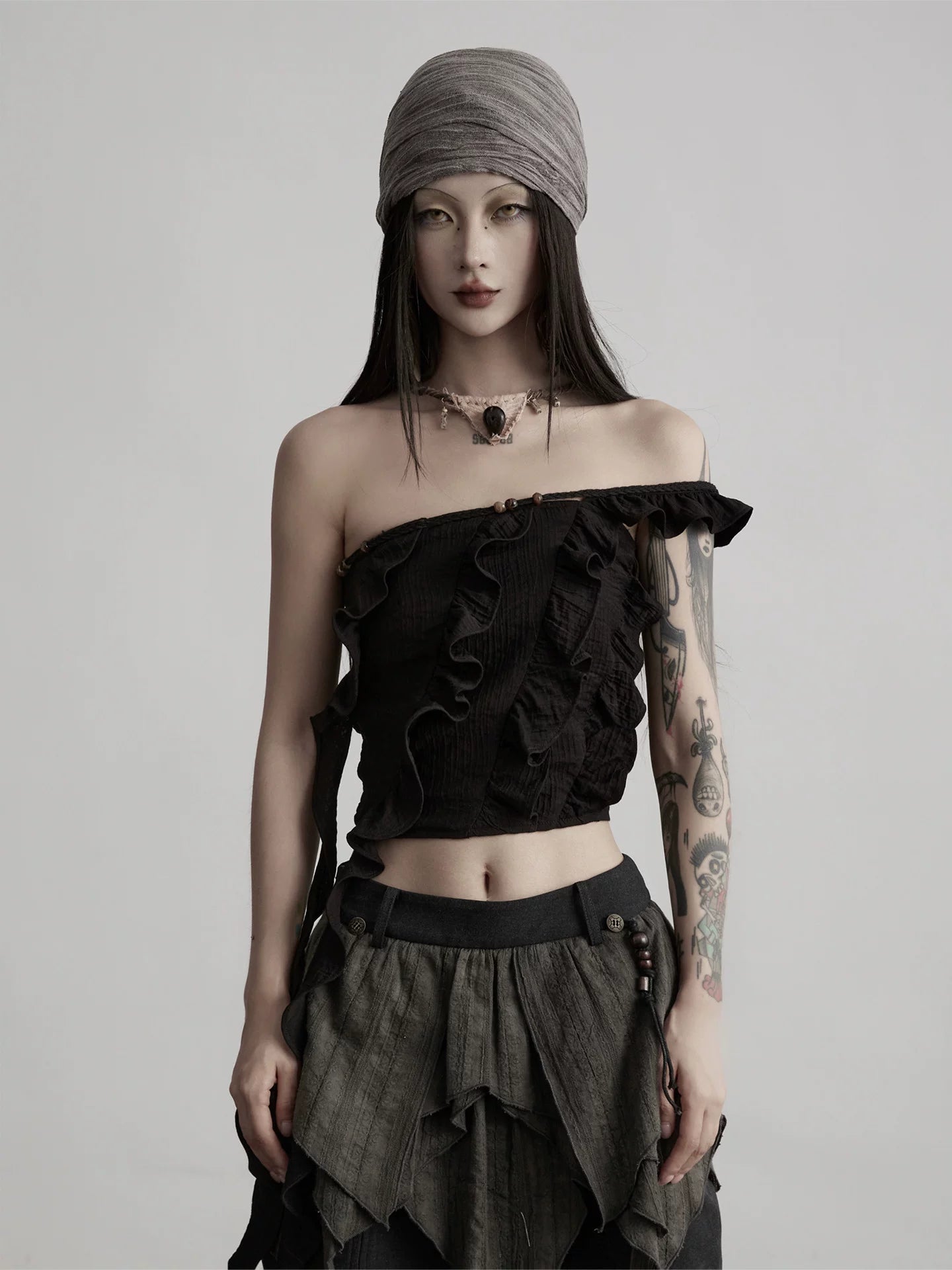 INDULGE Streamer Beaded Off-shoulder Slim Tube Top