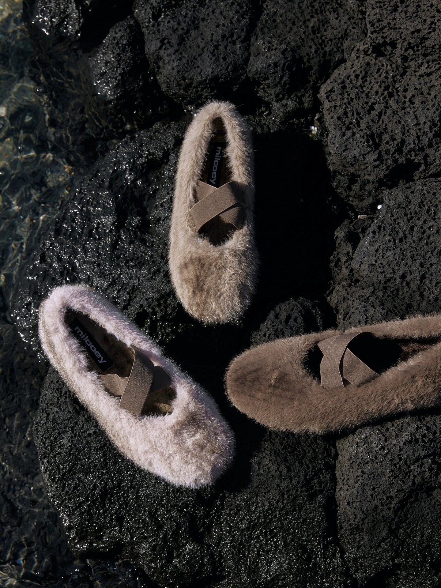Milooey Cross Strap Out Fluffy Shoes