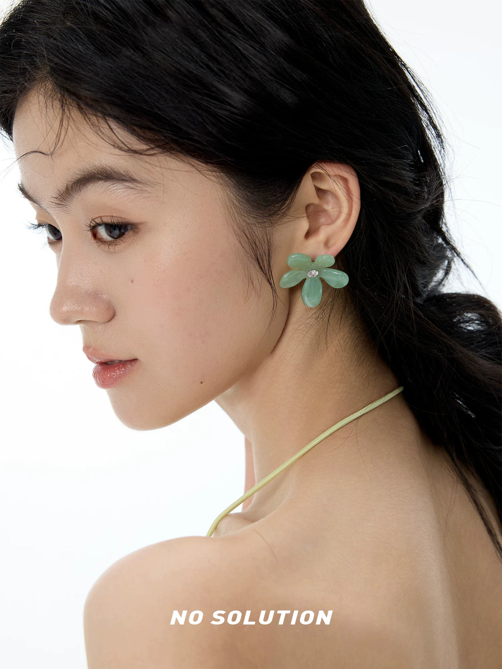 NO SOLUTION Magnolia Niche Earrings