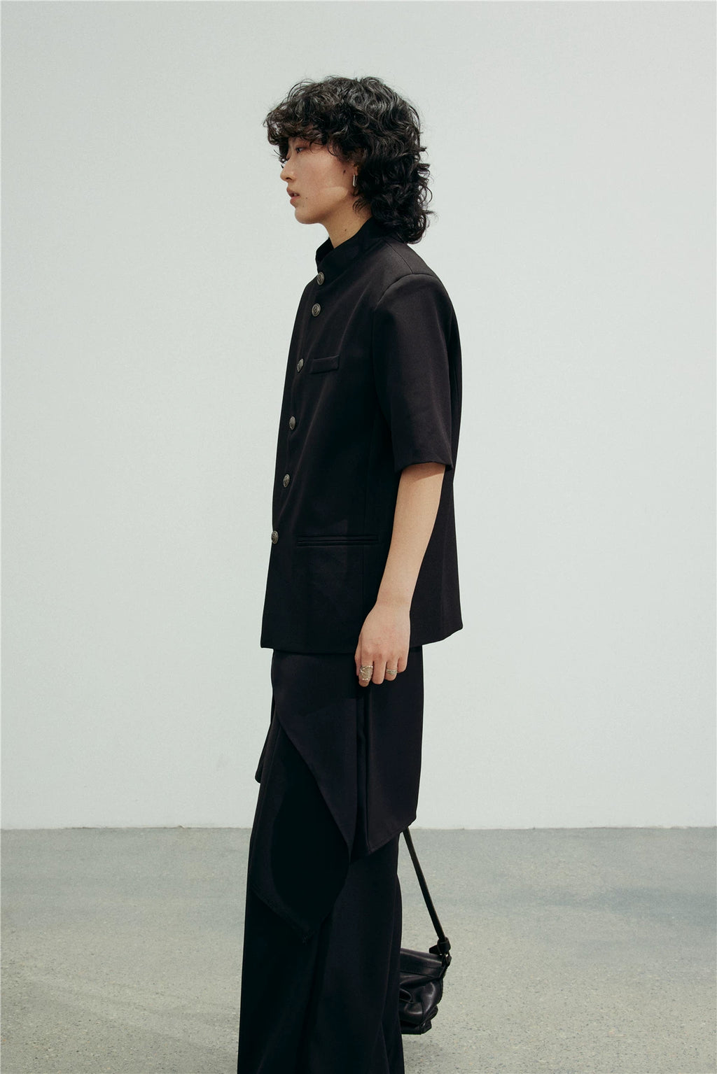 SUNYVONNE Stand-collar, Padded-shoulder Short-sleeve Blazer