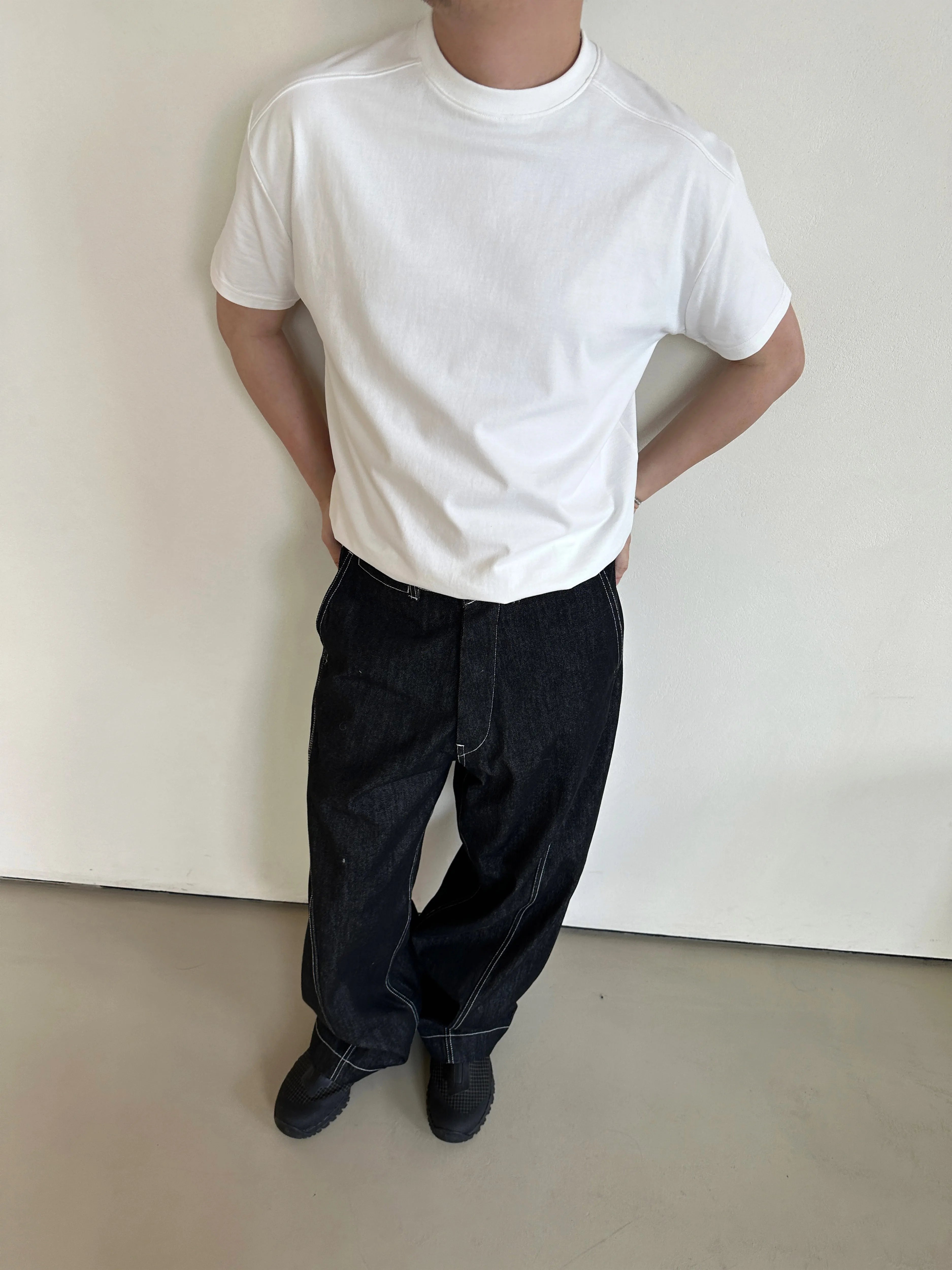 Anniehall Right-angled Shoulder Three-dimensional Cut Special Cuff Tee