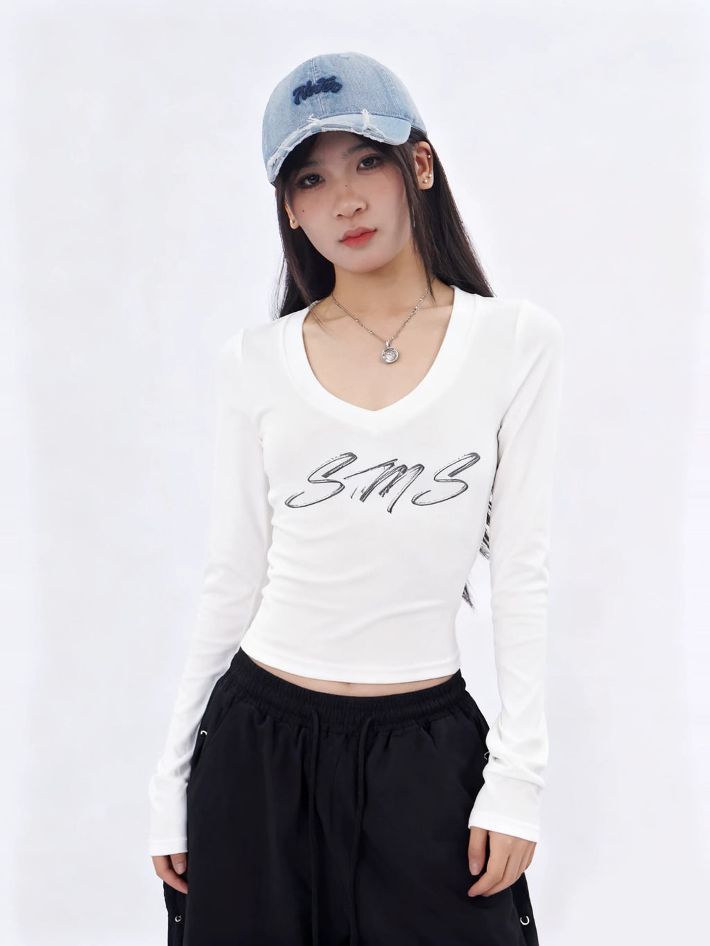 SAMUSAN V-neck Slim-fitting and Thin Skin-friendly Long-sleeved T-shirt