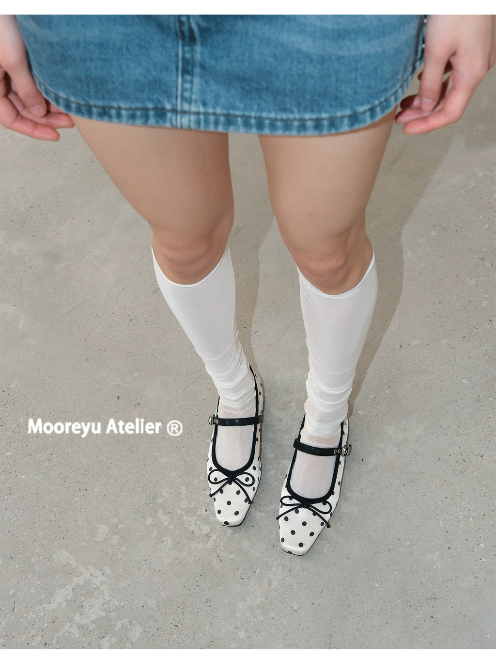 Mooreyu Polka Dot Bow Pointed Shoes
