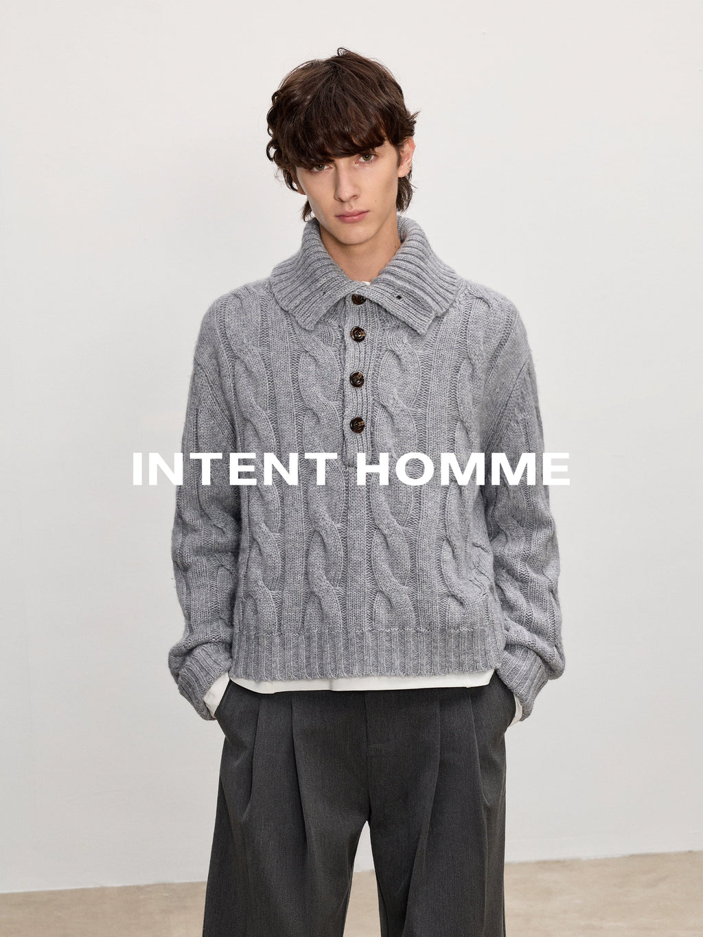 INTENT Vintage Embossed Twisted Thick Needle Sweater