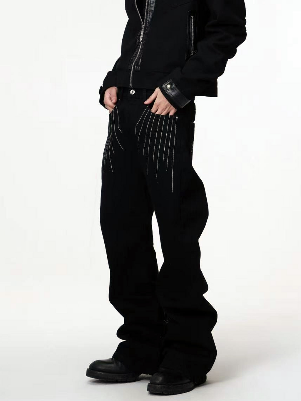 DETW Three-dimensional Line Embroidered Stacked Jeans
