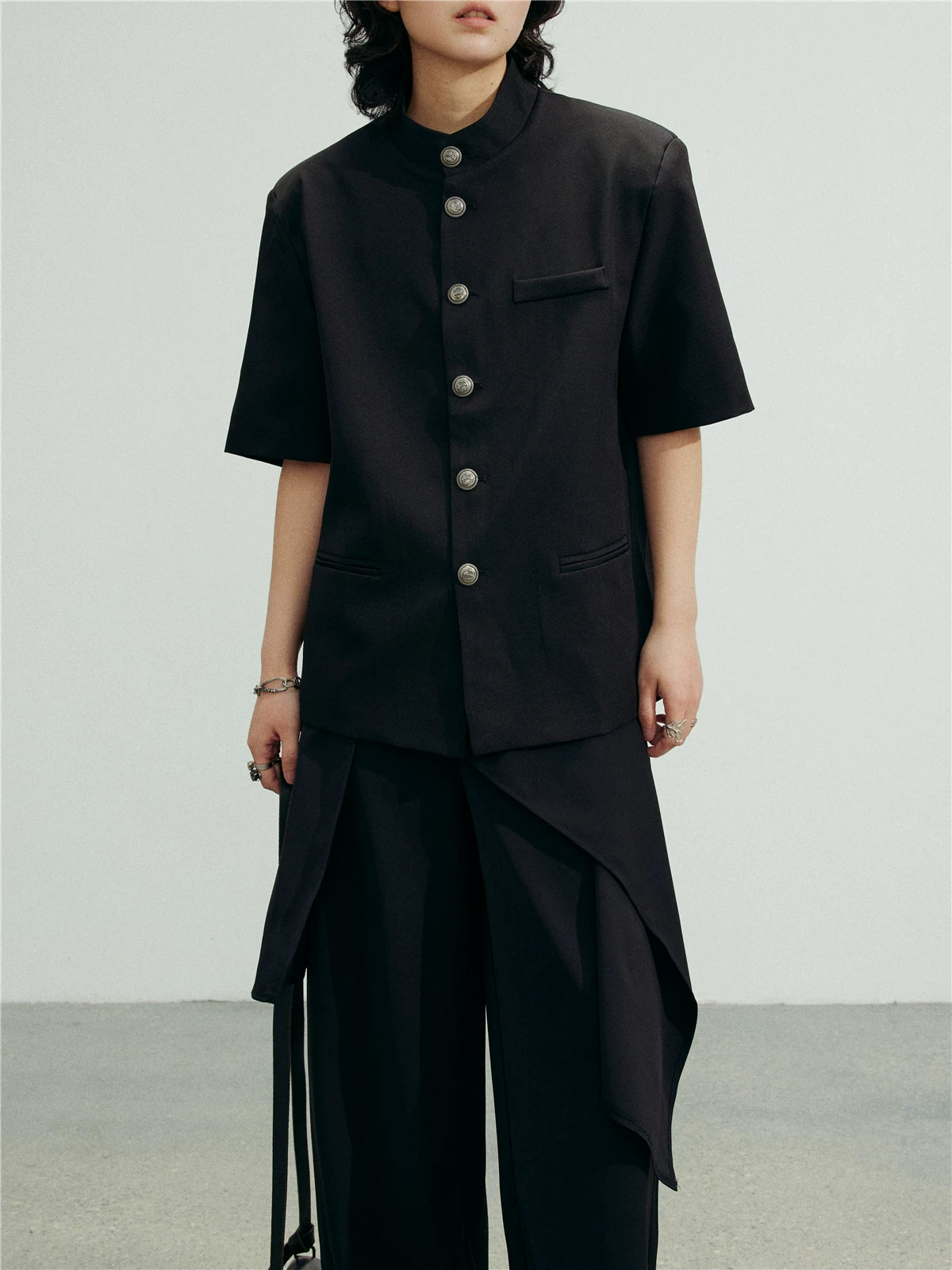 SUNYVONNE Stand-collar, Padded-shoulder Short-sleeve Blazer
