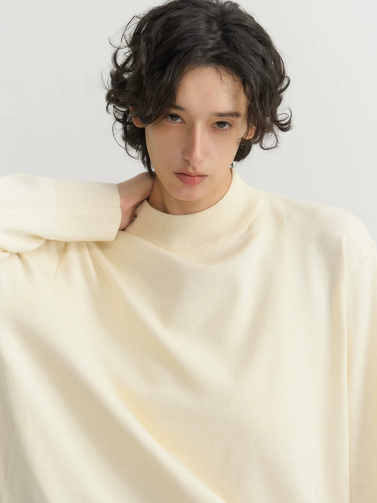 CARPEM Soft Waxy Semi-turtleneck Bottom Sweater