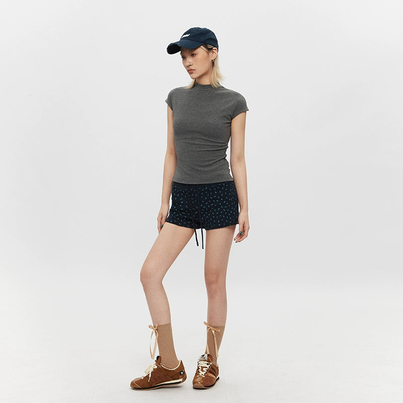AIRHOOD Stand-up Collar Slim-fitting Semi-turtleneck Tee