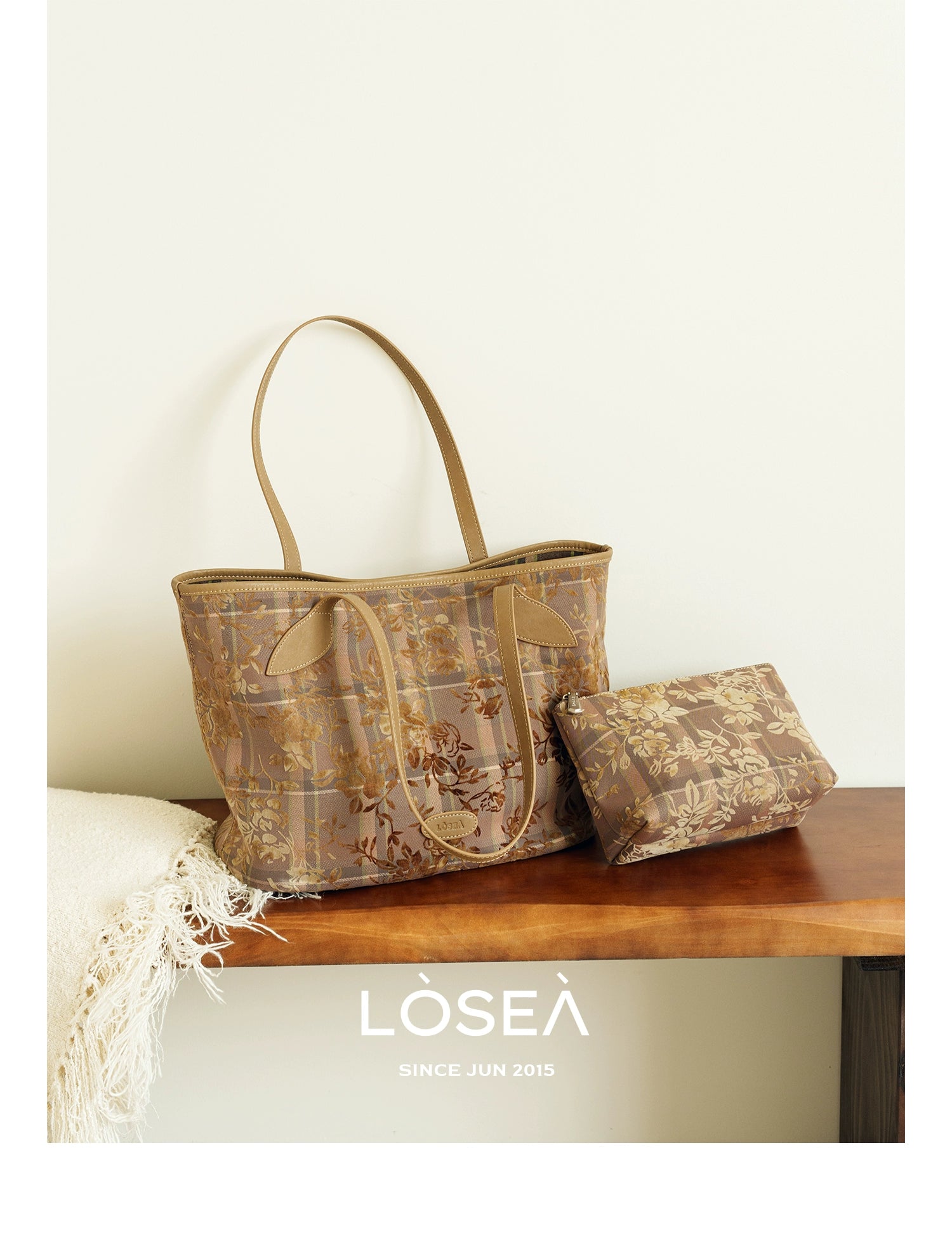 LOSEA Lu Xi All Things Grow Tie-dye flocking large-capacity tote bag