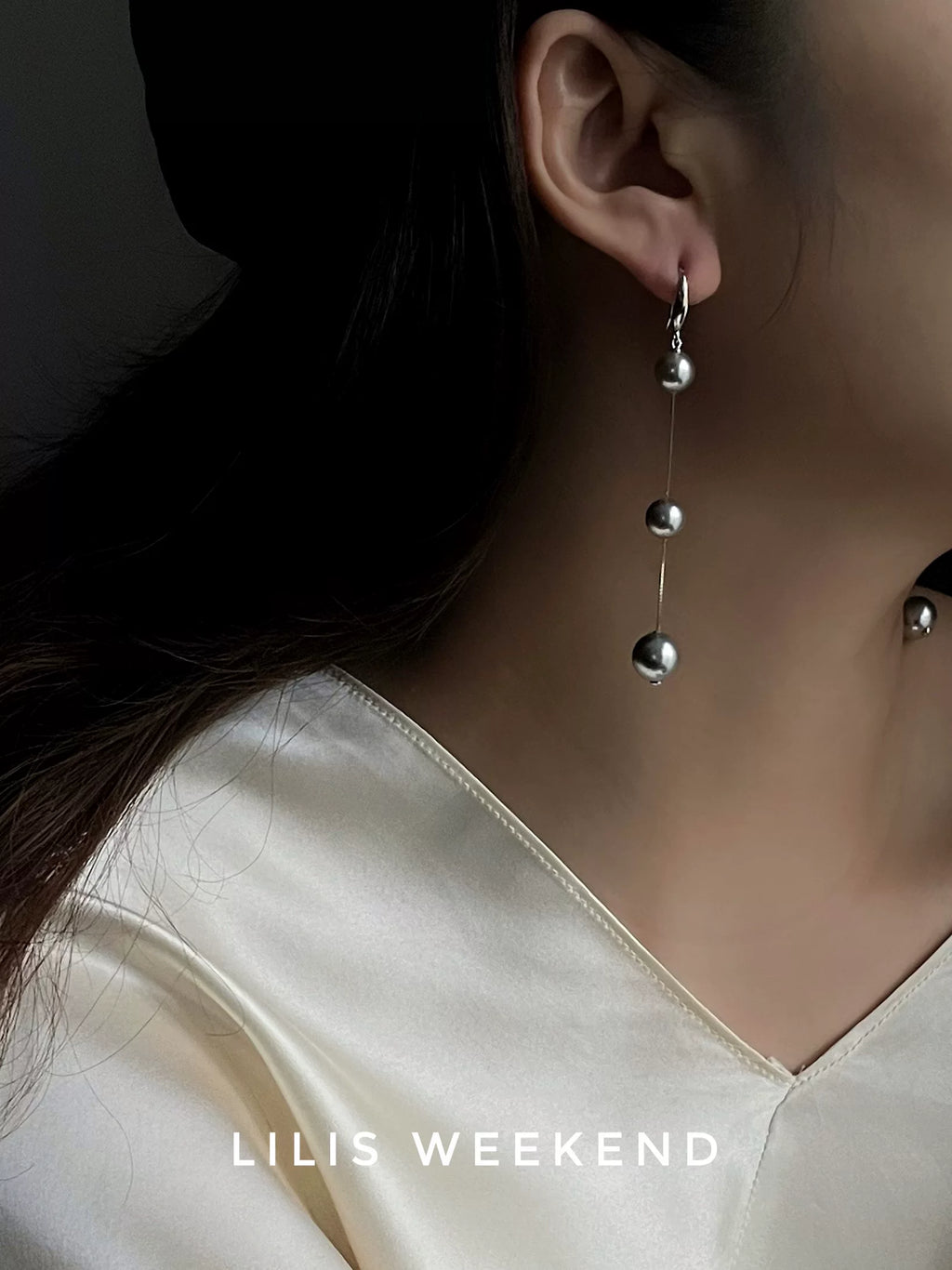 Lilis Weekend Handmade Crystal Pearl Short URL Earrings