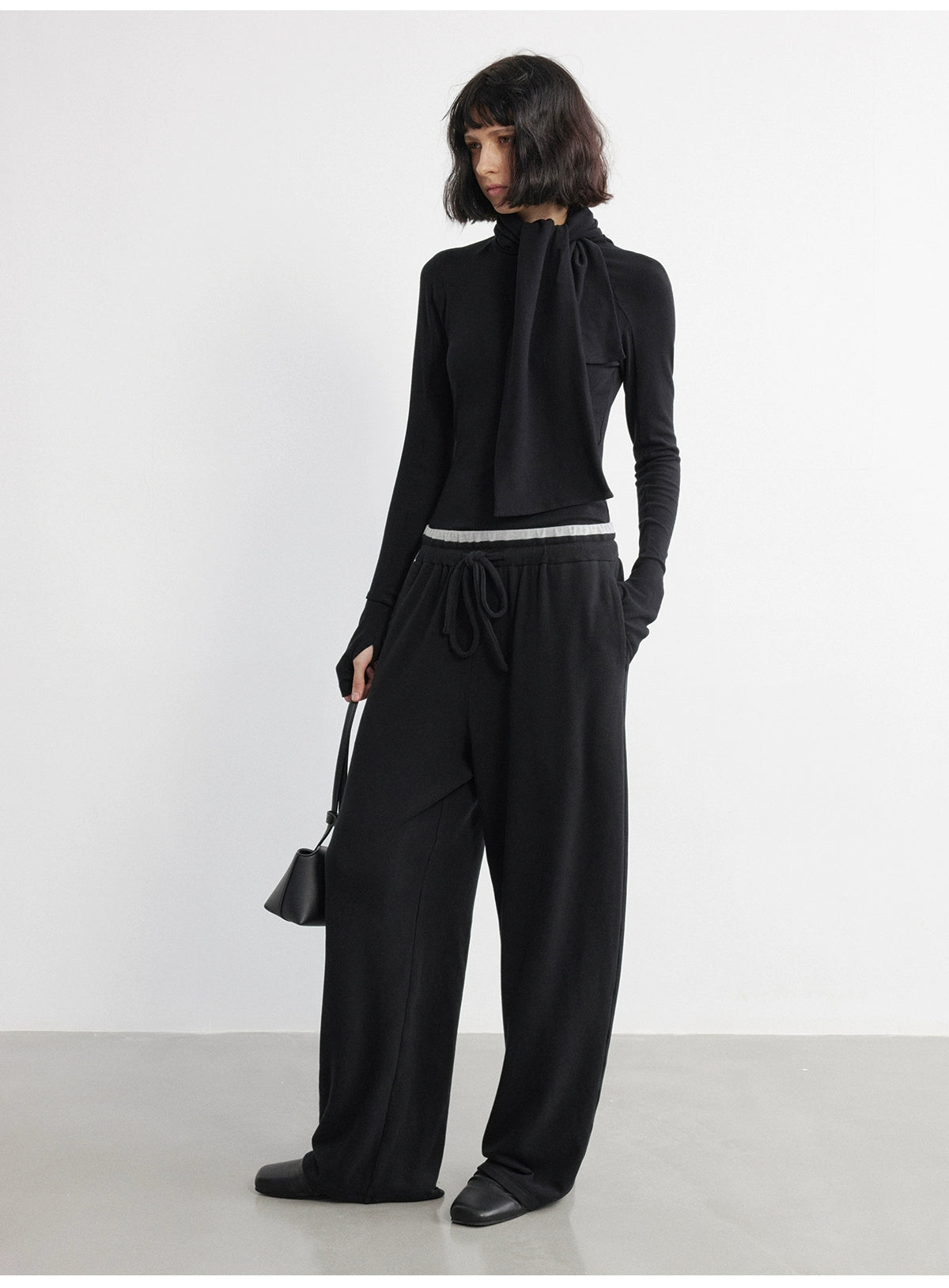 JCAESAR Contrasting Waist Polished Slacks