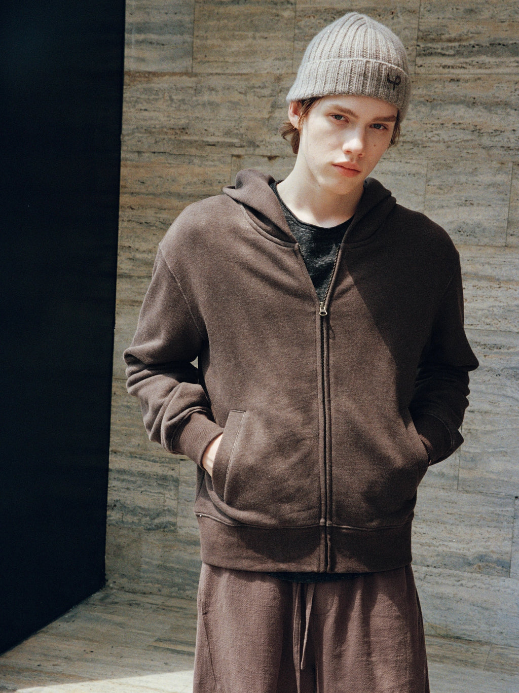VLABMADE Vintage Slack Simple Zip Hooded Sweater
