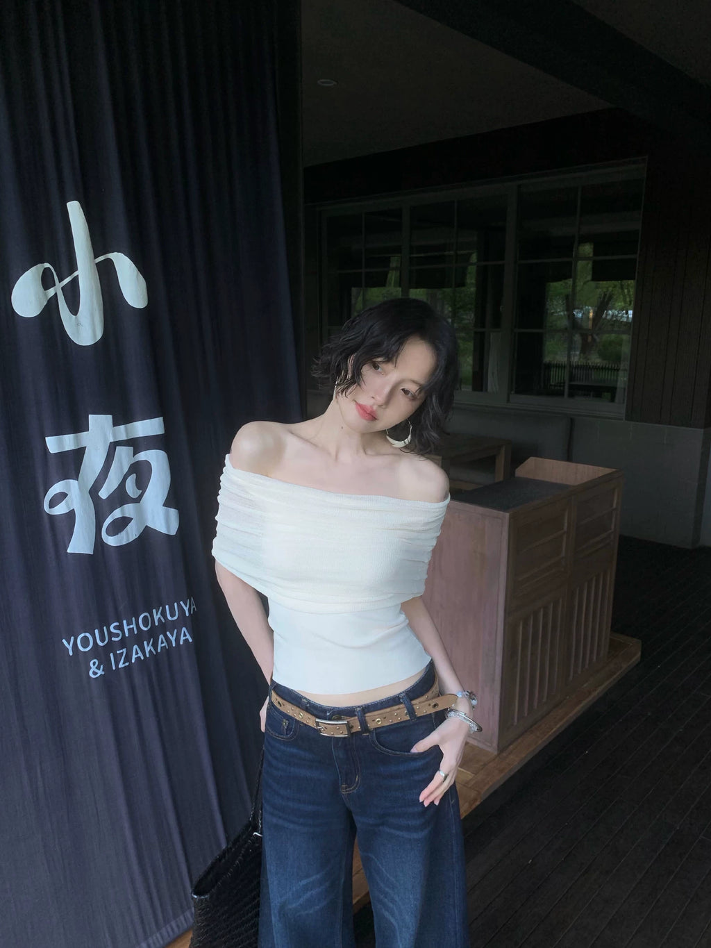 KELIFAN Retro Off-shoulder Slimming Tee