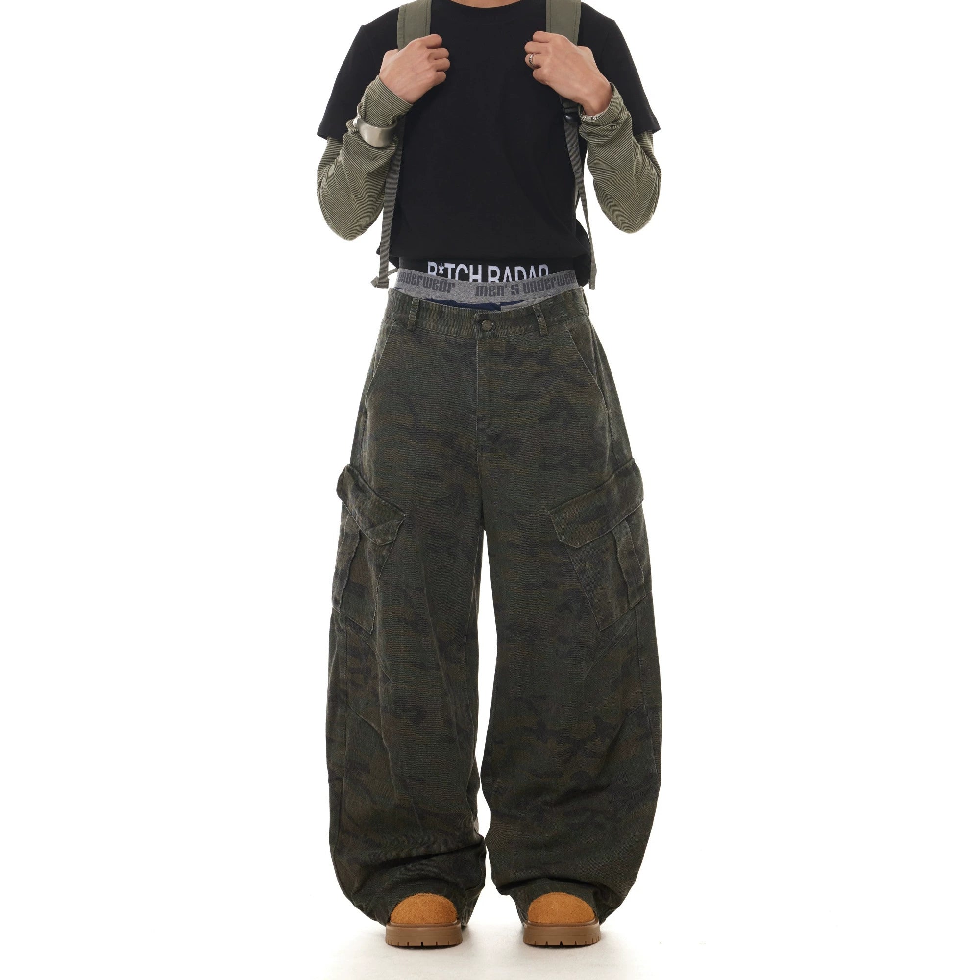 BTSG multi-pocket camouflage scimitar jeans