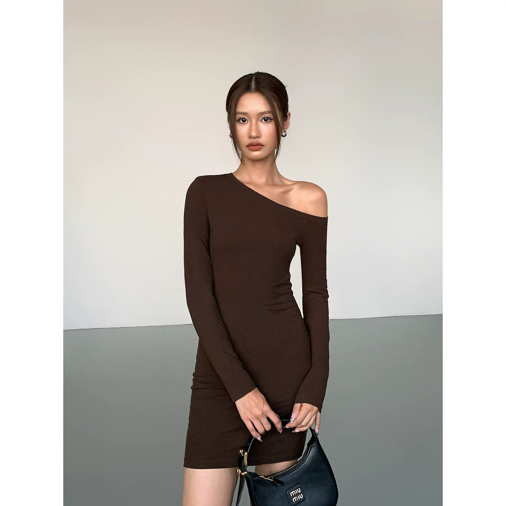 OUSPH Slim-fit Slanted Shoulder Knitted Long-sleeved Dress