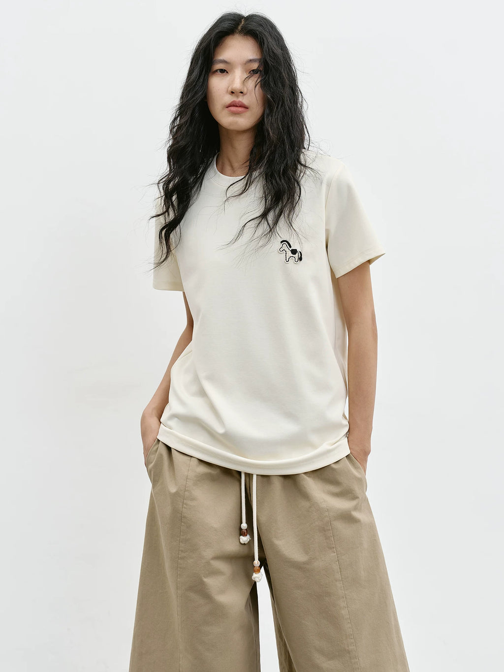 EIGHTHMONTH Loose and Thin Casual Tee