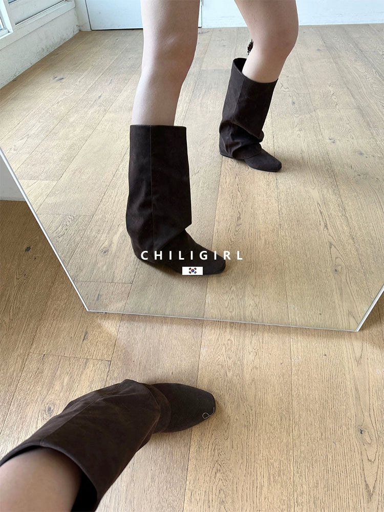 CHILIGIRL Pleated Knee Boots