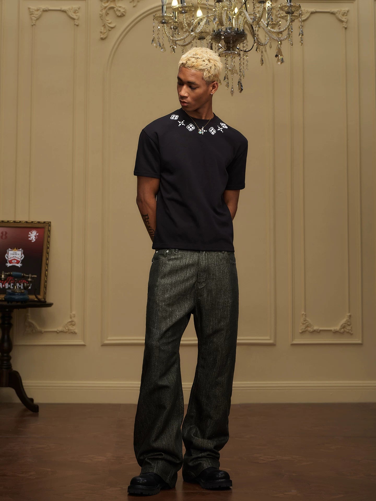 YADcrew Vintage Mid-Rise Reflective Cotton Jeans