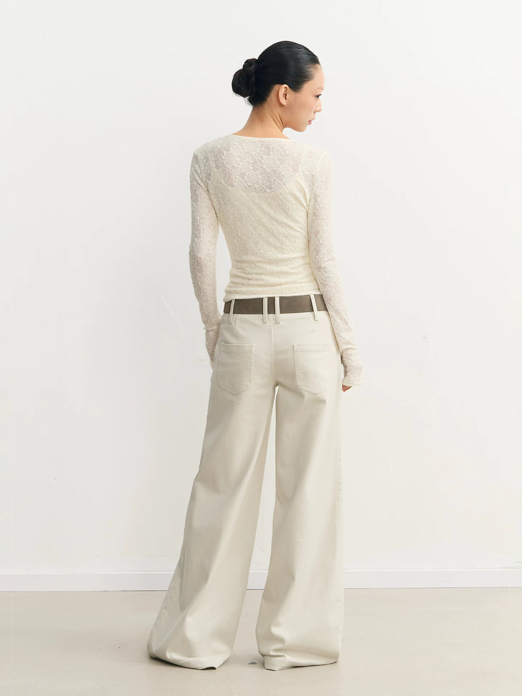 LINY LIBERTY Embossed Jacquard Knitted Suspender Cardigan Set