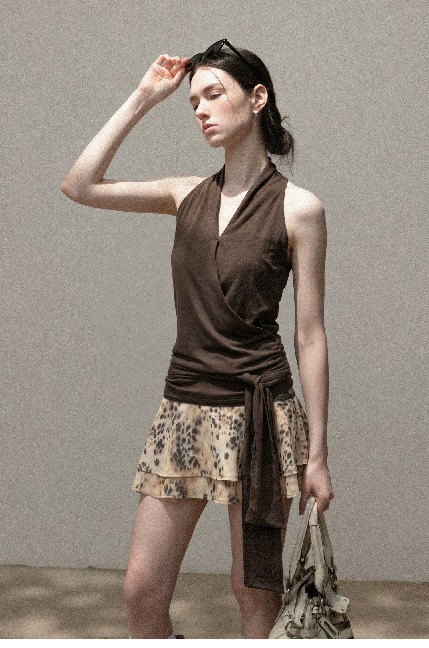 Cantonstory V-neck Neck Sleeveless Suspender Slim Skirt Set