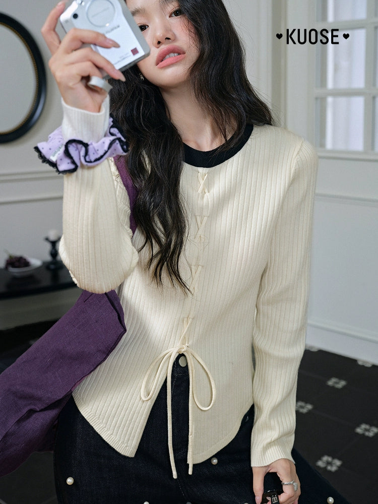 Kuose Contrasting Straps Knitted Slim-fit Sweater