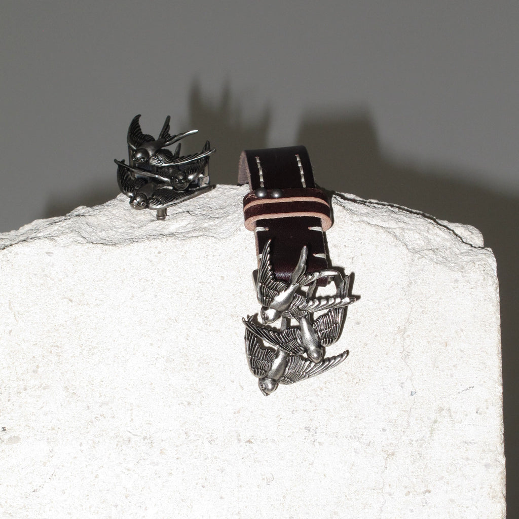 NOT UGLY Three Swallows Do Old Silver Three-dimensional Bump Nail Belt