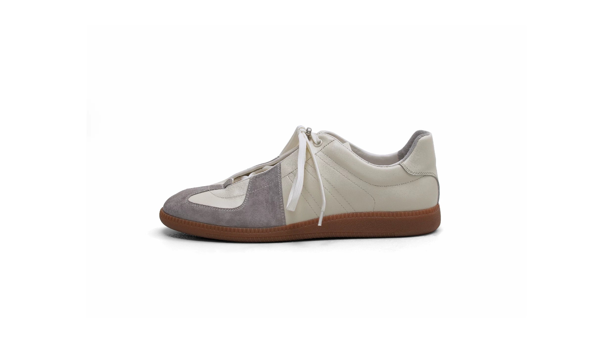 TERRAKOO Retro Leather Classic Versatile Casual Training Shoes