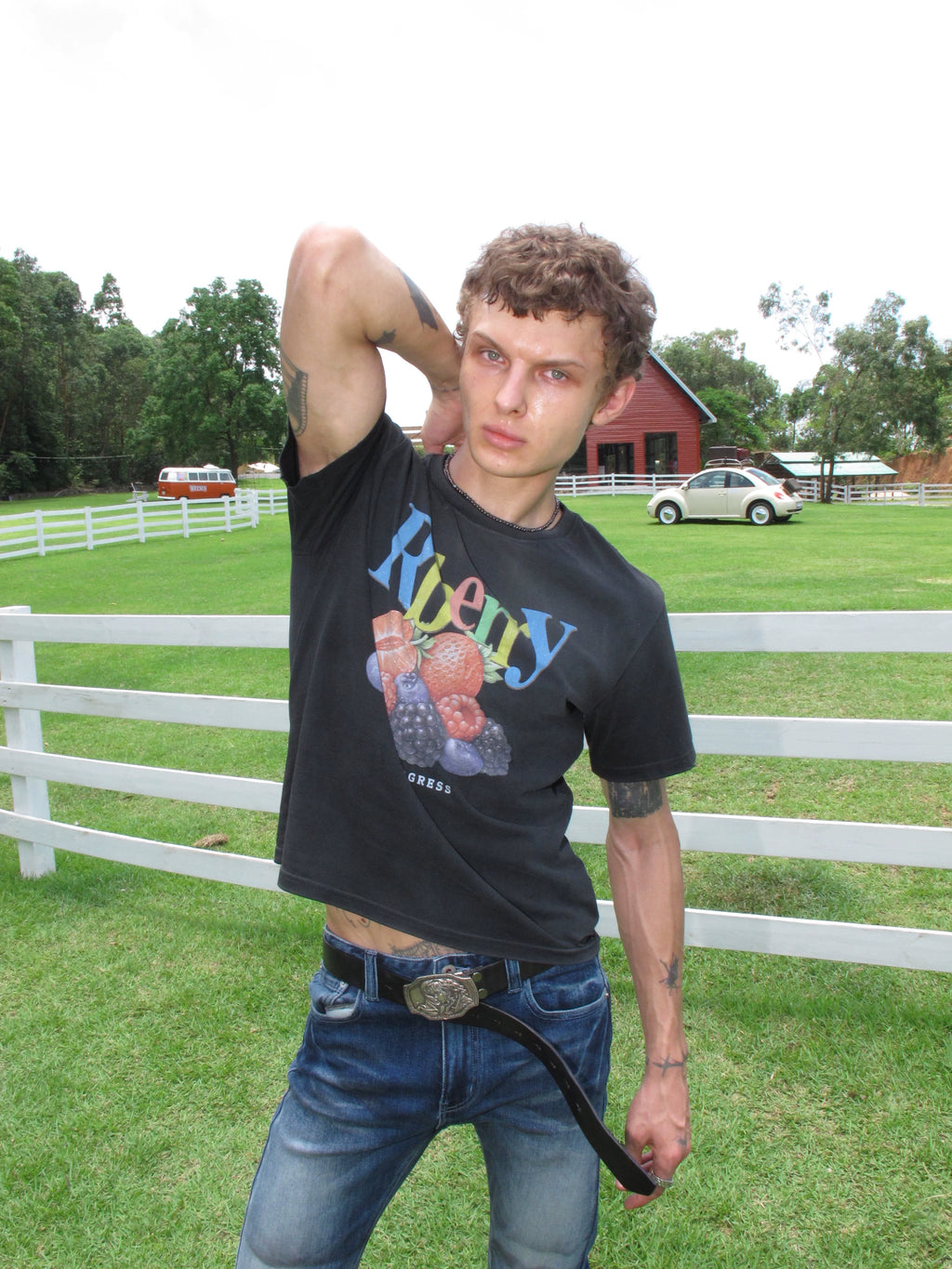 VOWPROGRESS Crew Neck Front Shoulder Slim Tee