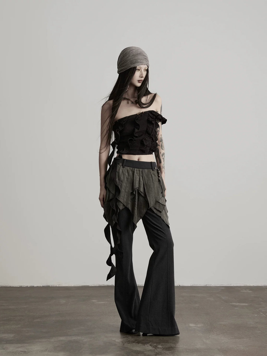 INDULGE Streamer Beaded Off-shoulder Slim Tube Top