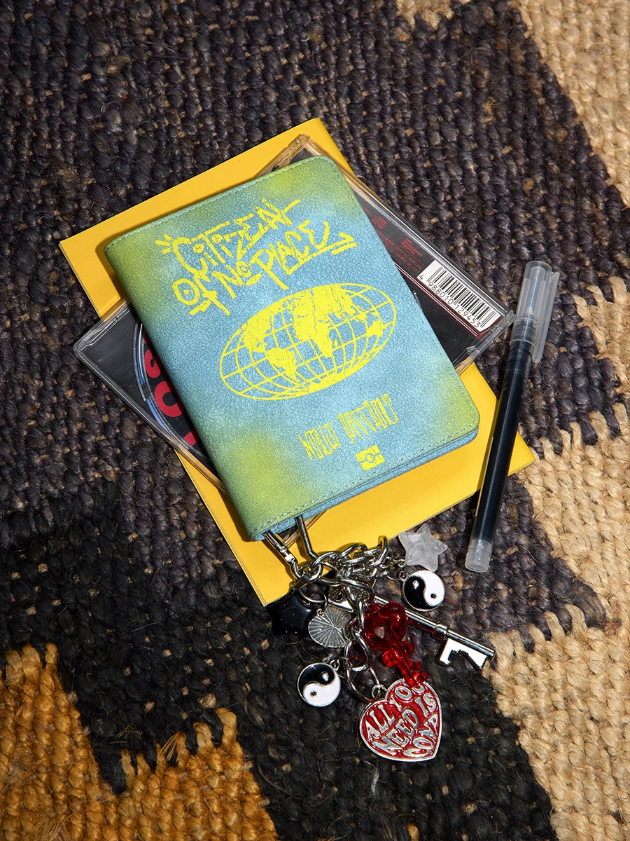 CONP Practical and Versatile Anti-lost Multifunctional Keychain