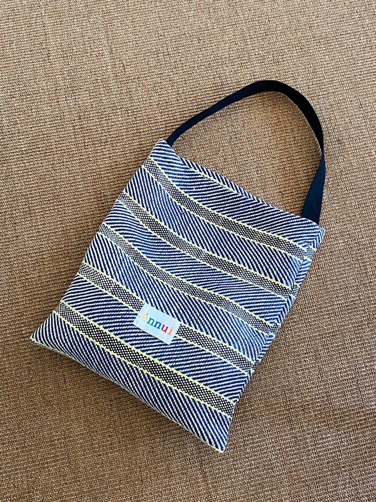 ENNUI Hand-woven Contrasting Splicing Shoulder Bag