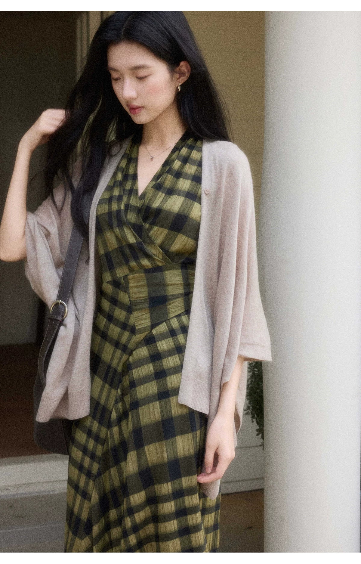 TYANG Retro V-neck Plaid Dress