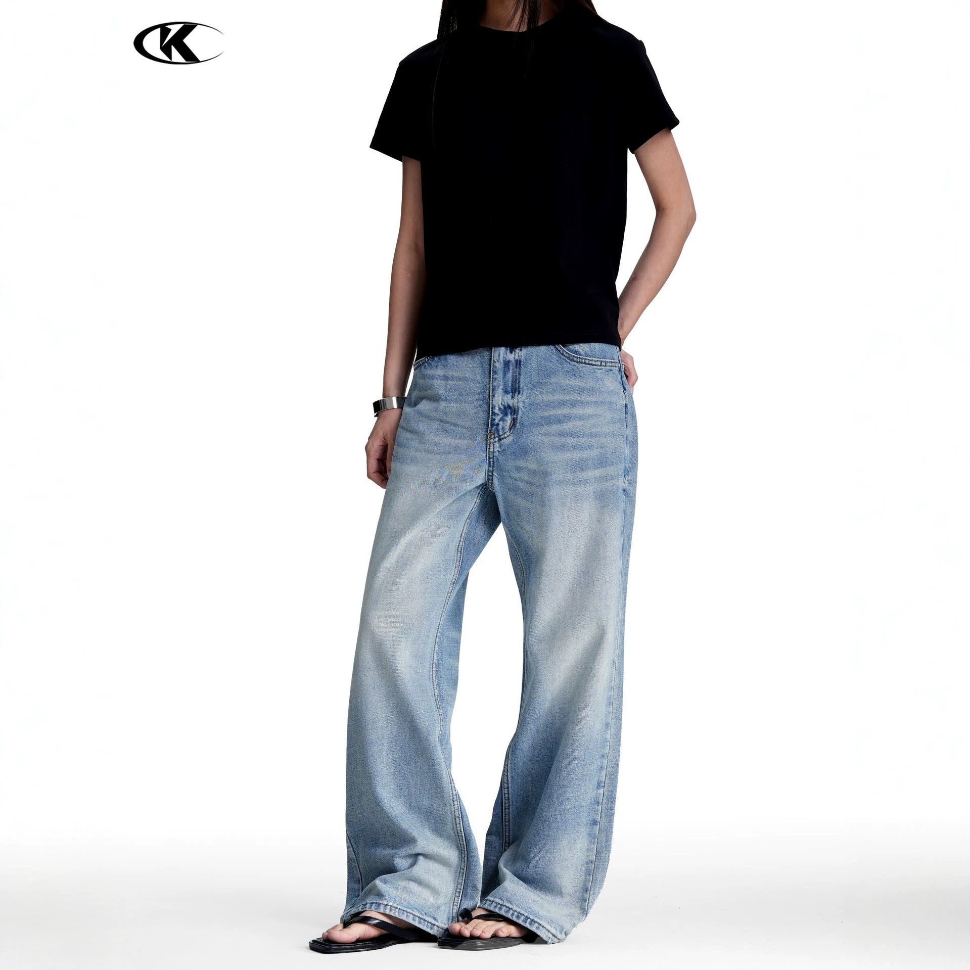 11KN Loose Cat Whisker Textured Straight Jeans