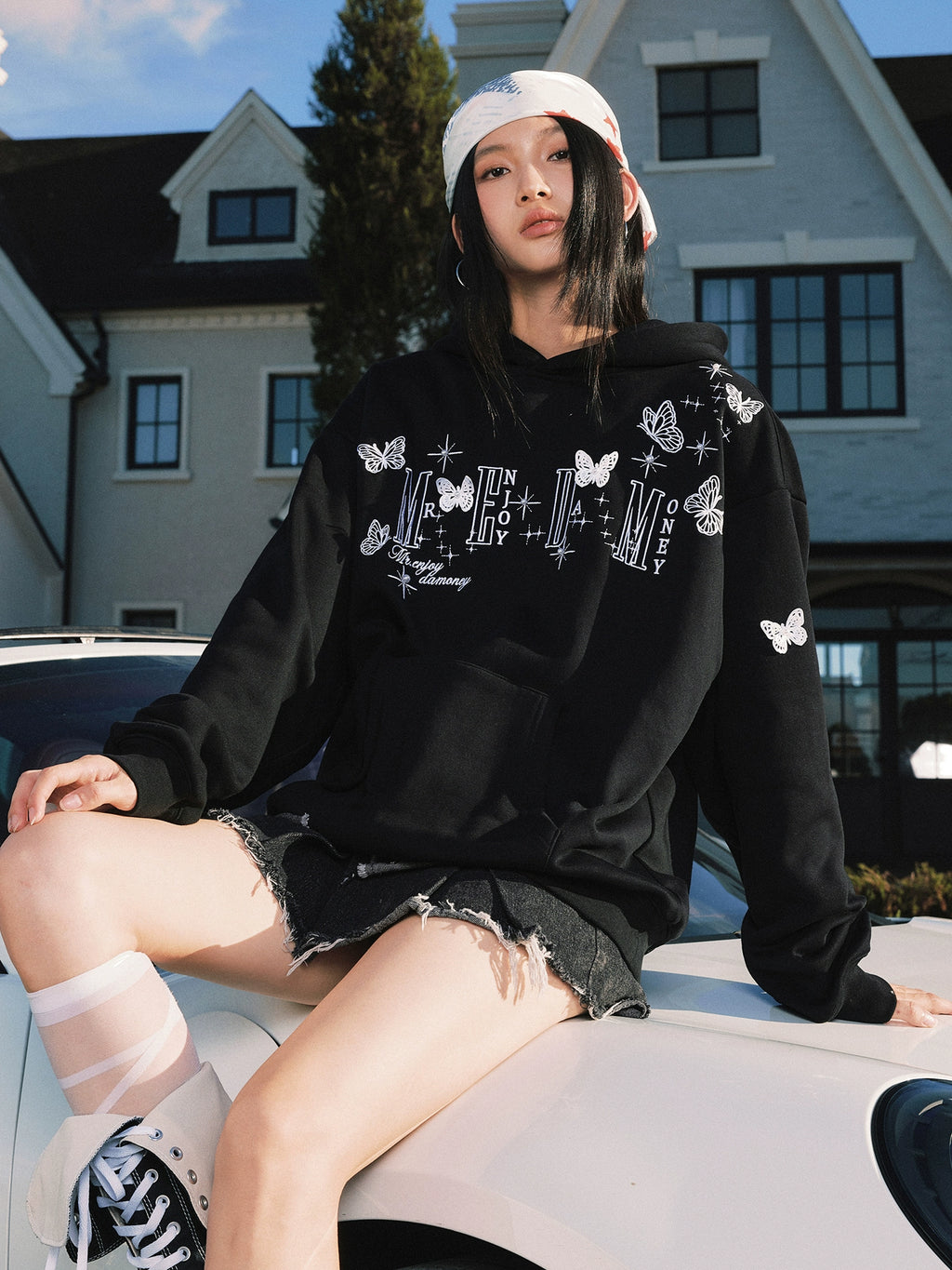 MEDM Three-dimensional Butterfly Hooded Sweater