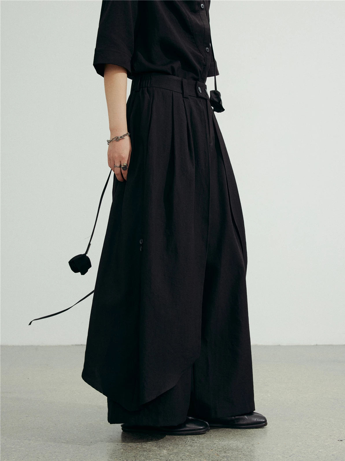 SUNYVONNE Niche Drapey Irregular Casual Pants and Skirts