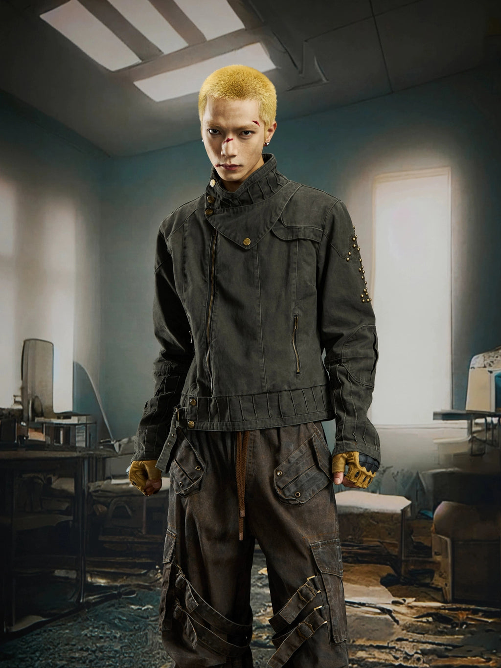 NOMANIAI Old Embroidered Bronze Rivet Short Denim Jacket