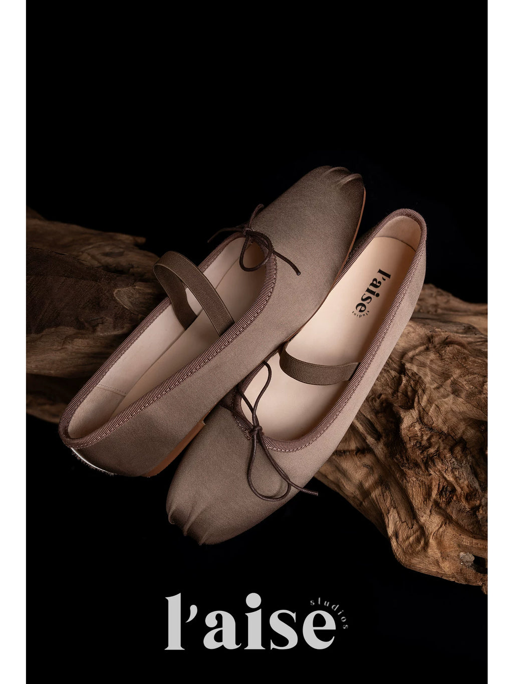 L'aise Silk Pleated Shoes